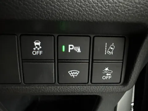 Thumbnail image for the Honda CR-V 2.0 h i-MMD SR    eCVT 4WD