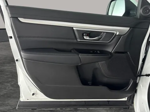 Thumbnail image for the Honda CR-V 2.0 h i-MMD SR    eCVT 4WD