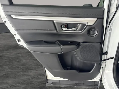 Thumbnail image for the Honda CR-V 2.0 h i-MMD SR    eCVT 4WD
