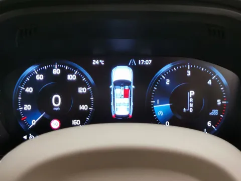 Thumbnail image for the Volvo XC60 2.0 D4 Momentum