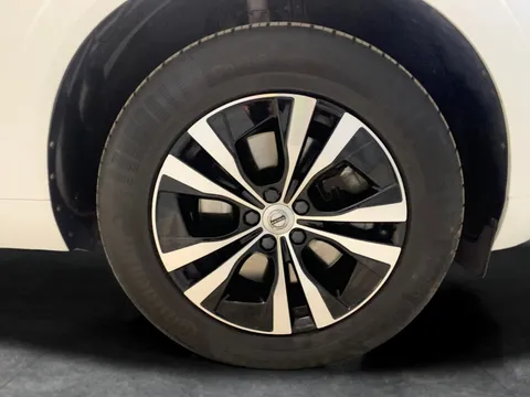 Thumbnail image for the Volvo XC60 2.0 D4 Momentum