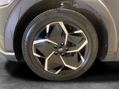 Thumbnail image for the Hyundai Ioniq 5 58kWh SE Connect