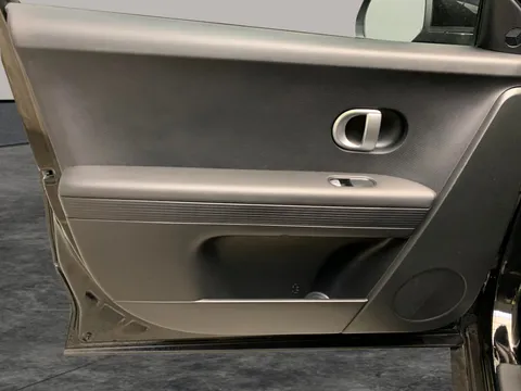 Thumbnail image for the Hyundai Ioniq 5 58kWh SE Connect
