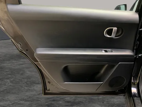 Thumbnail image for the Hyundai Ioniq 5 58kWh SE Connect