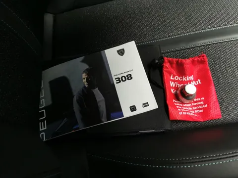 Thumbnail image for the Peugeot 308 Sw 1.5 BlueHDi Active Premium   EAT