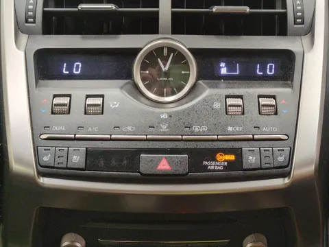Thumbnail image for the Lexus Nx 2.5 300h Premier    E-CVT 4WD