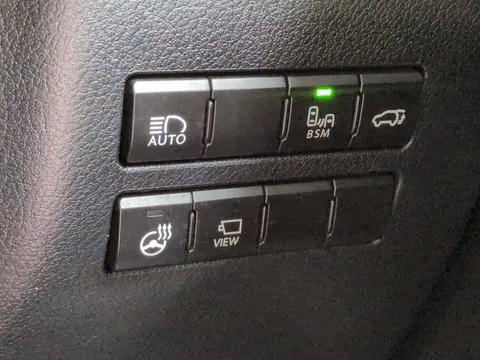 Thumbnail image for the Lexus Nx 2.5 300h Premier    E-CVT 4WD