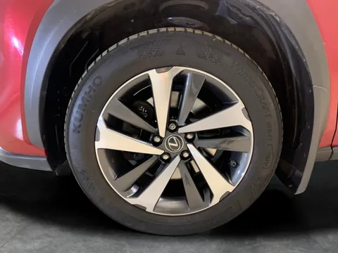 Thumbnail image for the Lexus Nx 2.5 300h Premier    E-CVT 4WD