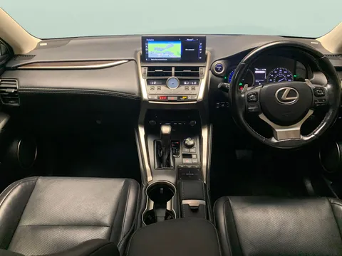 Thumbnail image for the Lexus Nx 2.5 300h Premier    E-CVT 4WD
