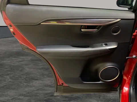 Thumbnail image for the Lexus Nx 2.5 300h Premier    E-CVT 4WD