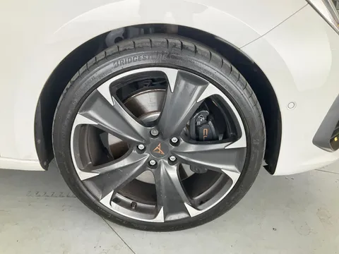 Thumbnail image for the Cupra                     Leon 1.4 eHybrid 12.8kWh VZ2   Plug-in  DSG