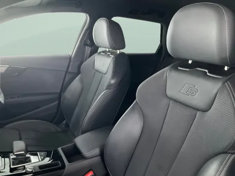 Thumbnail image for the Audi A4 Avant 2.0 TFSI 35 Black Edition   S Tronic
