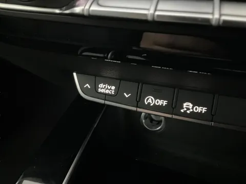 Thumbnail image for the Audi A4 Avant 2.0 TFSI 35 Black Edition   S Tronic