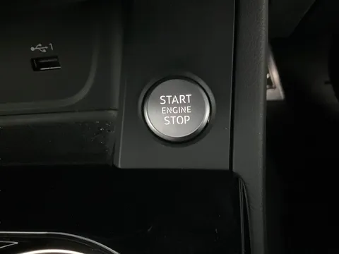 Thumbnail image for the Audi A4 Avant 2.0 TFSI 35 Black Edition   S Tronic