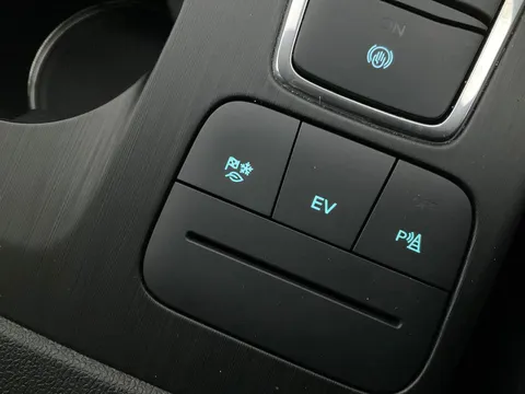 Thumbnail image for the Ford Kuga 2.5 EcoBoost Duratec 14.4kWh ST-Line   Plug-in  CVT
