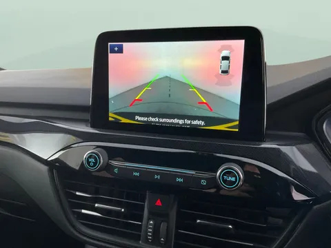 Thumbnail image for the Ford Kuga 2.5 EcoBoost Duratec 14.4kWh ST-Line   Plug-in  CVT