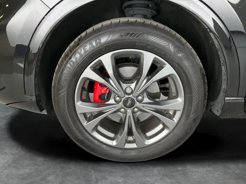 Thumbnail image for the Ford Kuga 2.5 EcoBoost Duratec 14.4kWh ST-Line   Plug-in  CVT
