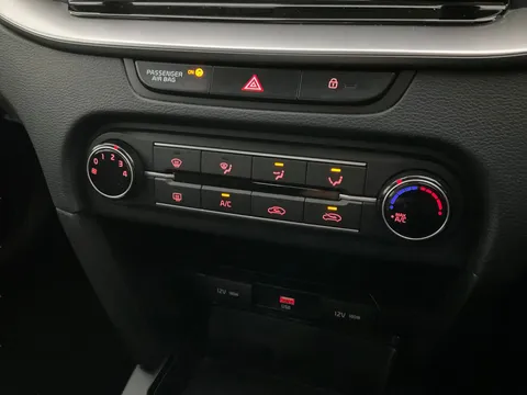 Thumbnail image for the Kia Ceed 1.0 T-GDi 2