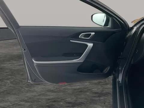 Thumbnail image for the Kia Ceed 1.0 T-GDi 2