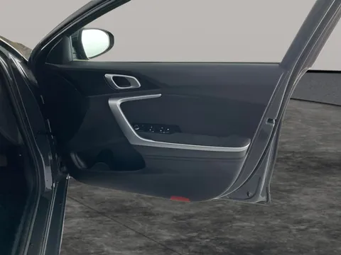 Thumbnail image for the Kia Ceed 1.0 T-GDi 2