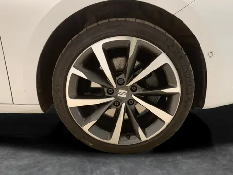 Thumbnail image for the SEAT Leon 1.4 eHybrid 12.8kWh FR Sport   Plug-in  DSG