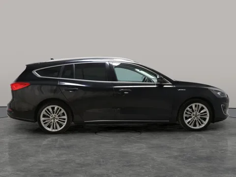 Thumbnail image for the Ford Focus 1.0T EcoBoost Vignale