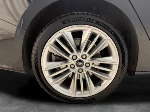 Thumbnail image for the Ford Focus 1.0T EcoBoost Vignale