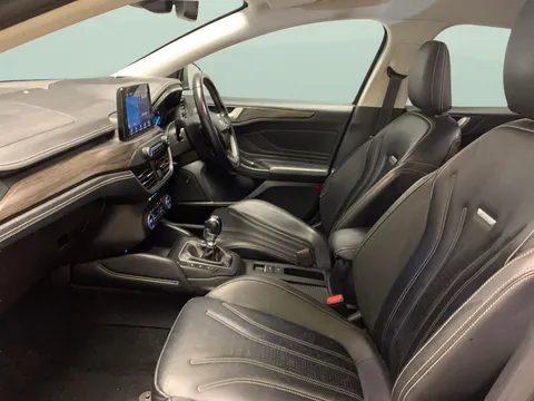 Thumbnail image for the Ford Focus 1.0T EcoBoost Vignale