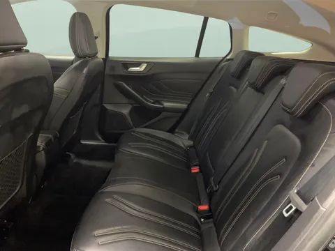 Thumbnail image for the Ford Focus 1.0T EcoBoost Vignale