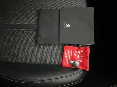Thumbnail image for the Peugeot 308 Sw 1.5 BlueHDi Allure Premium EAT
