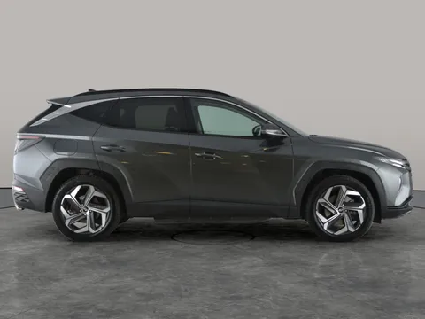 Thumbnail image for the Hyundai Tucson 1.6 h T-GDi 13.8kWh Premium   Plug-in  4WD