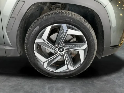Thumbnail image for the Hyundai Tucson 1.6 h T-GDi 13.8kWh Premium   Plug-in  4WD
