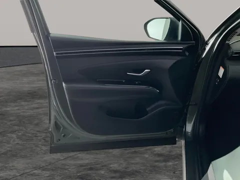 Thumbnail image for the Hyundai Tucson 1.6 h T-GDi 13.8kWh Premium   Plug-in  4WD