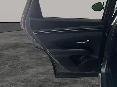 Thumbnail image for the Hyundai Tucson 1.6 h T-GDi 13.8kWh Premium   Plug-in  4WD