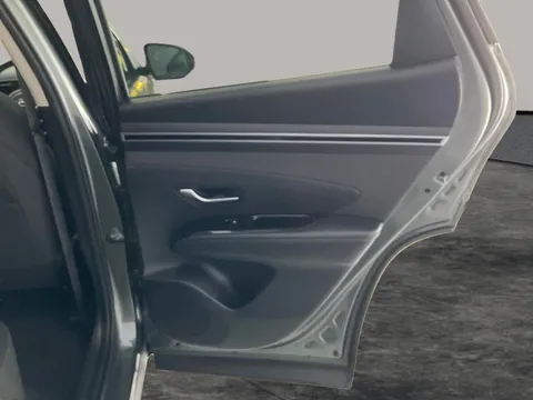 Thumbnail image for the Hyundai Tucson 1.6 h T-GDi 13.8kWh Premium   Plug-in  4WD