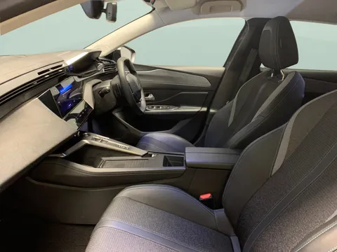 Thumbnail image for the Peugeot 308 Sw 1.2 PureTech Allure Premium   EAT