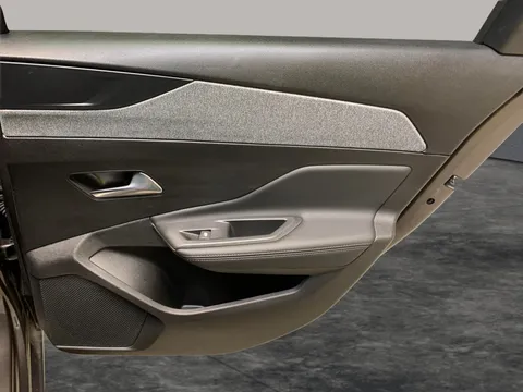 Thumbnail image for the Peugeot 308 Sw 1.2 PureTech Allure Premium   EAT