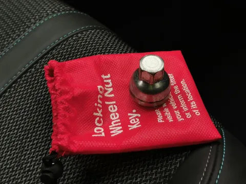Thumbnail image for the Peugeot 308 Sw 1.2 PureTech Allure Premium   EAT