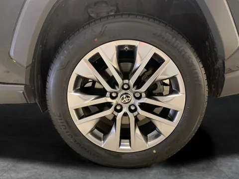 Thumbnail image for the Toyota RAV4 2.5 VVT-h GPF Excel    CVT