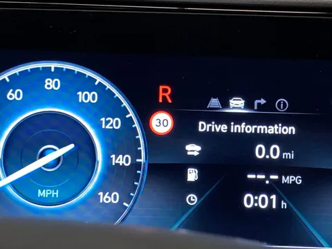 Thumbnail image for the Hyundai Santa Fe 1.6 h T-GDi Premium