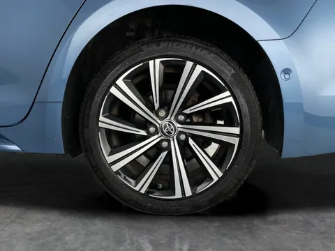 Thumbnail image for the Toyota Corolla 1.8 VVT-h GPF Design Touring Sports   CVT