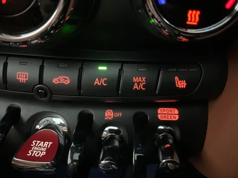 Thumbnail image for the Mini Hatch 2.0 Cooper S Exclusive