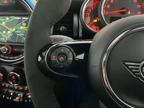 Thumbnail image for the Mini Hatch 2.0 Cooper S Exclusive