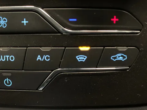 Thumbnail image for the Ford Galaxy 2.0 EcoBlue Titanium