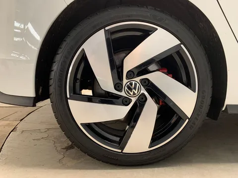 Thumbnail image for the Volkswagen Golf 2.0 TSI GTI   DSG
