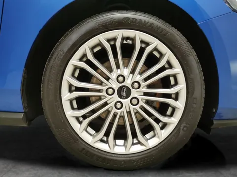 Thumbnail image for the Ford Focus 1.5T EcoBoost Titanium X