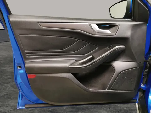 Thumbnail image for the Ford Focus 1.5T EcoBoost Titanium X