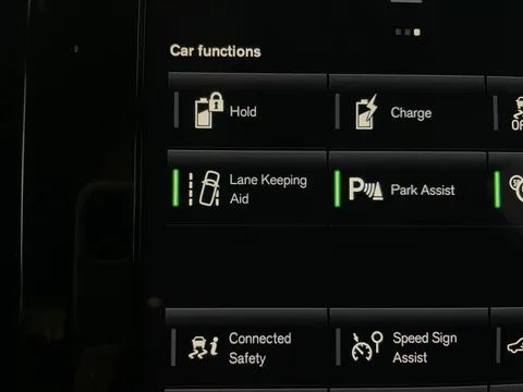 Thumbnail image for the Volvo XC40 1.5h T4 Recharge 10.7kWh Core   Plug-in