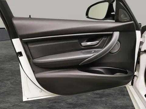 Thumbnail image for the BMW M3 3.0 BiTurbo Competition   DCT