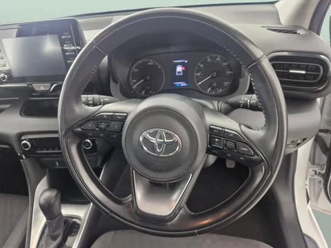 Thumbnail image for the Toyota Yaris 1.5 VVT-h Icon    E-CVT